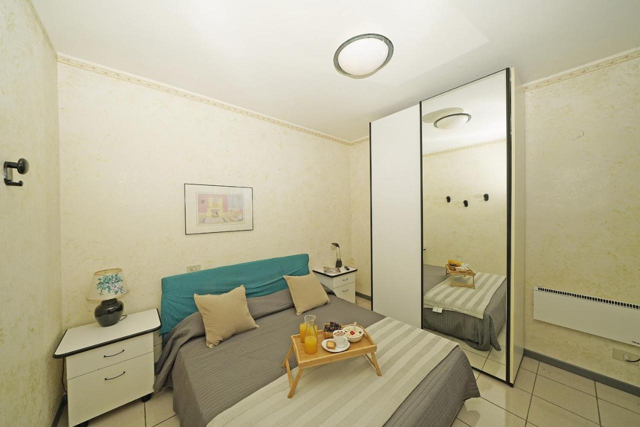 Apartamento Il Porticciolo P1-12 By Wonderful Italy Sirmione Exterior foto